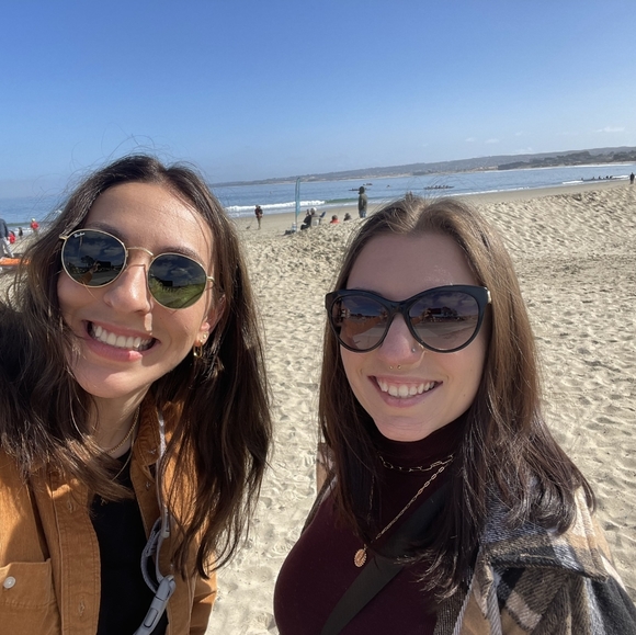 Meet your Posher, Stephanie - Picture 2 of 3